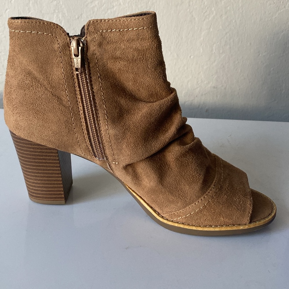 White mountain peep toe heel size 10 Gemini walnut - Picture 2 of 3